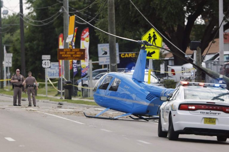 Florida helicopter crash land on a busy Tampa road, man dies on ground