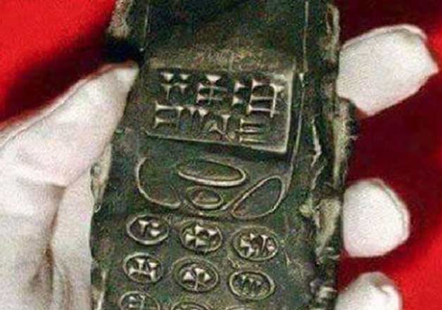 Archeologists discover 800-year-old 'alien mobile phone' in Austria
