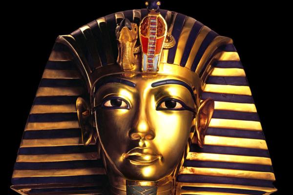 Researchers discovered King Tut's dagger came from outer space