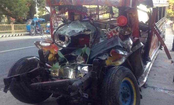 Philippines bus crash kills 20, including a 5-month-old