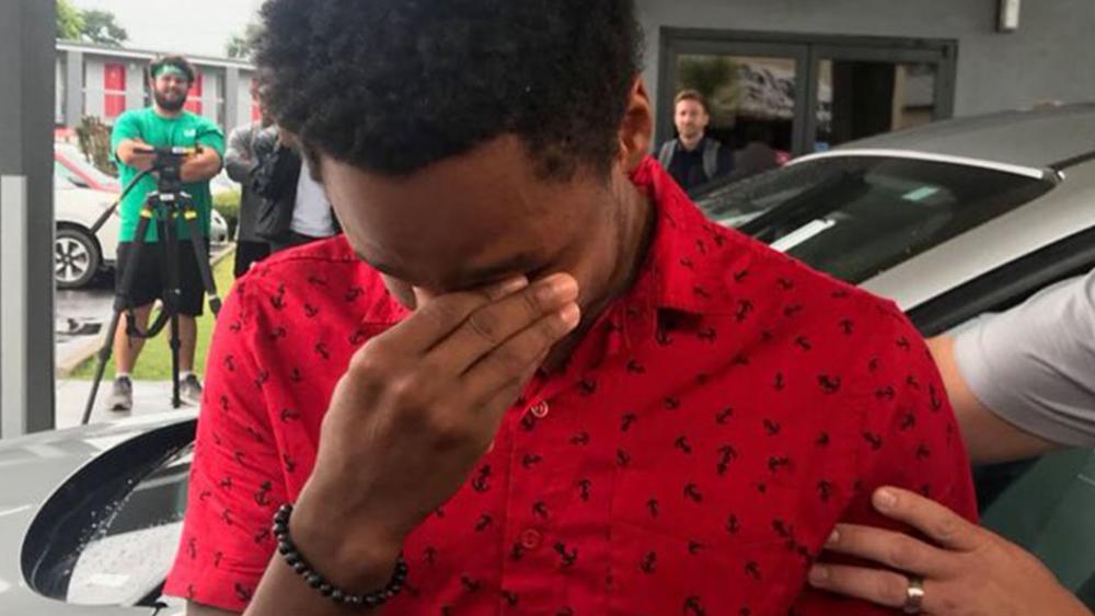 College student who walked 20 miles to work gets boss' car (Watch)