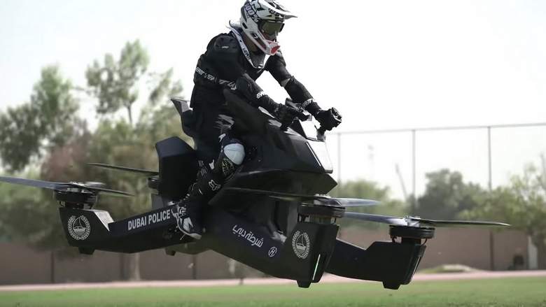 Dubai police flying motorcycle - Video: Police believe the S3 2019 hoverbike