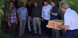 George W. Bush delivers pizza to Secret Service, Report George W. Bush delivers pizza to Secret Service, Report