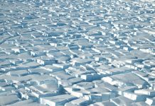 Melting glaciers in Arctic reveal land hidden for 40000 years (research) Melting glaciers in Arctic reveal land hidden for 40000 years (research)