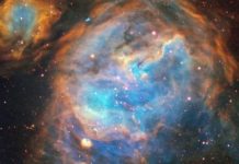 Bubble of brand new stars (Photo) Bubble of brand new stars (Photo)