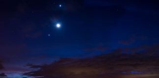 Jupiter, Venus Align With Moon In Oklahoma Sky (Reports)