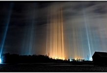 Light pillars in Alberta: Photographer captures rare natural phenomenon Light pillars in Alberta: Photographer captures rare natural phenomenon