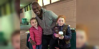 Man buys $540 worth of Girl Scout cookies, Details Man buys $540 worth of Girl Scout cookies, Report