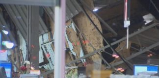 Roof collapses on 24-hour supermarket in Terrebonne, Report