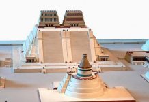 Aztec royal tomb: Flamingo and Child Sacrifices (New Discovery) Aztec royal tomb: Flamingo and Child Sacrifices (New Discovery)