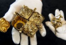 Indian Sultan treasures found In Their Attic Indian Sultan treasures found In Their Attic