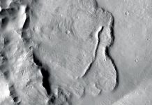 Researchers see evidence of underground lakes system on Mars Researchers see evidence of underground lakes system on Mars