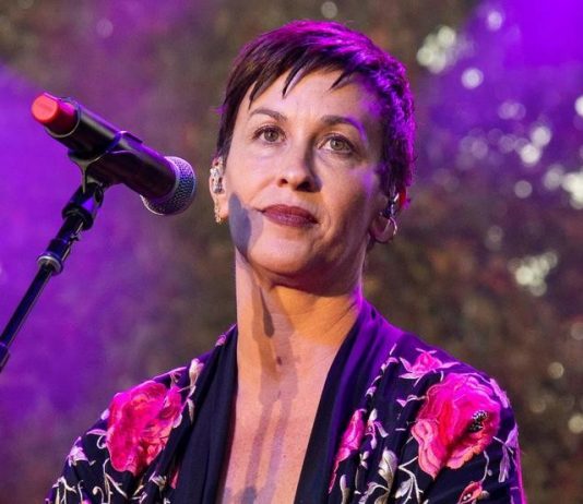 Singer Alanis Morissette pregnant with third child Singer Alanis Morissette pregnant with third child