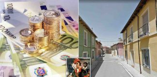 Spanish Village: Anonymous donor leave cash envelopes