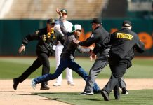 Jeff Nelson tackles unruly fan at the Oakland Coliseum (Watch) Jeff Nelson tackles unruly fan at the Oakland Coliseum (Watch)