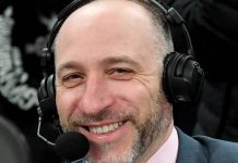 Dave Pasch uses his voice to help others during coronavirus Dave Pasch uses his voice to help others during coronavirus