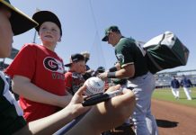 MLB offering pre-signed player autographs amid coronavirus MLB offering pre-signed player autographs amid coronavirus