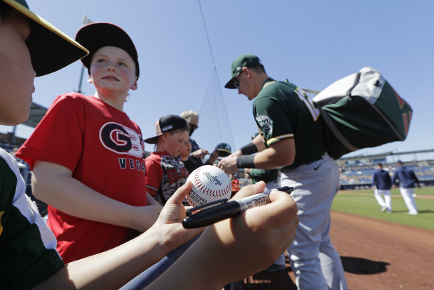 MLB offering pre-signed player autographs amid coronavirus