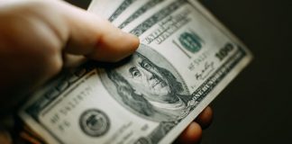 Police jail woman who paid bail with marijuana-scented cash, Report Police jail woman who paid bail with marijuana-scented cash, Report