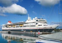 Coronavirus USA Update: Cruise ship allowed to dock in Florida Coronavirus USA Update: Cruise ship allowed to dock in Florida