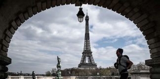 Coronavirus USA Update: France's COVID-19 death toll tops 10,000
