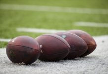 Coronavirus USA Update: NFL agent’s parents die 6 minutes apart Coronavirus USA Update: NFL agent's parents die 6 minutes apart