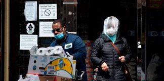 Coronavirus USA Updates: NYC grocery stores should require patrons wear masks Coronavirus USA Updates: NYC grocery stores should require patrons wear masks