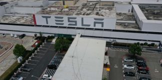 Coronavirus USA Updates: California authorities says Tesla can reopen factory with new safety measures Coronavirus USA Updates California authorities says Tesla can reopen factory with new safety measures