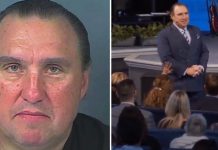 Coronavirus USA Updates: Charges dropped against Tampa pastor who held services during stay-at-home order Coronavirus USA Updates: Charges dropped against Tampa pastor who held services during stay-at-home order