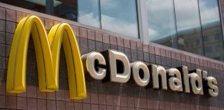 Coronavirus USA Updates: McDonald's employees will have 'full recovery' from shooting