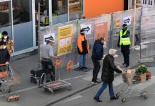 Coronavirus Updates: Spain report low daily death tolls ahead of phased reopening Coronavirus Updates: Spain report low daily death tolls ahead of phased reopening