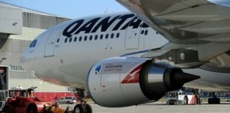 Qantas cuts international flights until October, Report Qantas cuts international flights until October, Report