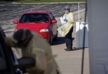 Coronavirus Updates: US reports more than 1,300 new deaths in a single day Coronavirus Updates: US reports more than 1,300 new deaths in a single day