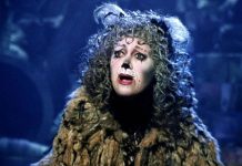 Andrew Lloyd Webber Slams Movie Adaptation of His Musical Cats, Report Andrew Lloyd Webber Slams Movie Adaptation of His Musical Cats, Report