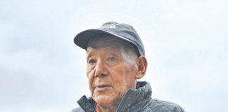 Ang Rita Sherpa: Everest record-breaker dies aged 72