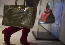 Australian customs destroy $19000 handbag, Reports Australian customs destroy $19000 handbag, Reports