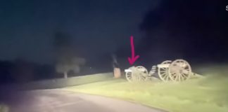 Gettysburg ‘ghosts’ run across road in this bone-chilling video (Watch) Gettysburg 'ghosts’ run across road in this bone-chilling video (Watch)