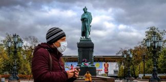 Coronavirus Updates: Russia imposes nationwide mask mandate as daily death toll reaches all-time high Coronavirus Updates: Russia imposes nationwide mask mandate as daily death toll reaches all-time high