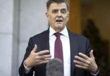 Coronavirus Australia Updates: UQ vaccine risk ‘bigger than we thought’ Coronavirus Australia Updates: UQ vaccine risk 'bigger than we thought'