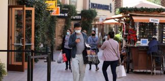 Coronavirus US Updates: California reports new case record