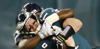 Eagles lose division lead after falling 23-17 against the Seahawks