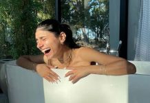 Pornhub star Mia Khalifa strips naked for cheeky bathroom snap in the sun Pornhub star Mia Khalifa strips naked for cheeky bathroom snap in the sun