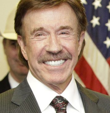 Chuck Norris manager says actor was not at U.S. Capitol riot (Report) Chuck Norris manager says actor was not at U.S. Capitol riot (Report)