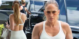 Jennifer Lopez bares washboard abs in tiny sports bra (Picture)