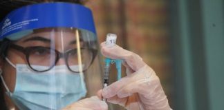 Covid: Vaccine appointments canceled after Winnebago County shipment delayed until next week