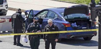 Capitol Police Officer Dies after car rams security barrier Capitol Police Officer Dies after car rams security barrier