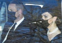 Kate Middleton borrows earrings given to Queen as wedding gift for Prince Philip funeral (Details) Kate Middleton borrows earrings given to Queen as wedding gift for Prince Philip funeral (Details)