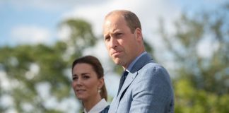 Royal fans urge Kate Middleton and Prince William to reach out to Harry and Meghan after Easter post (Details) Royal fans urge Kate Middleton and Prince William to reach out to Harry and Meghan after Easter post (Details)